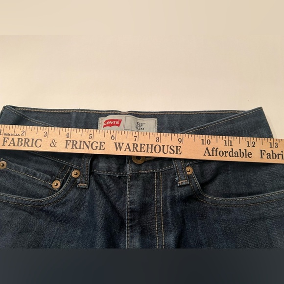 LEVI’S 511 SLIM BOYS JEANS REG SIZE 14
27” WAIST. 27” LENGTH - Picture 3 of 8